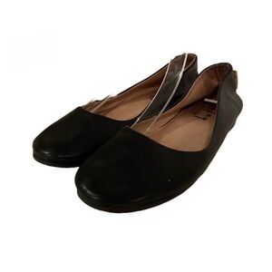 French Soles FS/NY Made in Italy Zeppa Black Flats Size 7